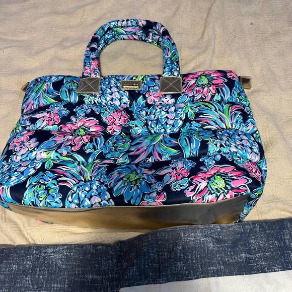 Lilly Pulitzer Handbags - Lilly Pulitzer Polly Puffer Tote Bag - High Tide Navy